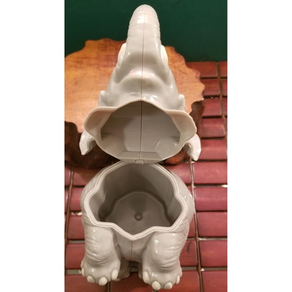 Ringling Brothers Barnum & Bailey Circus Elephant Plastic Mug - Picture 7 of 8